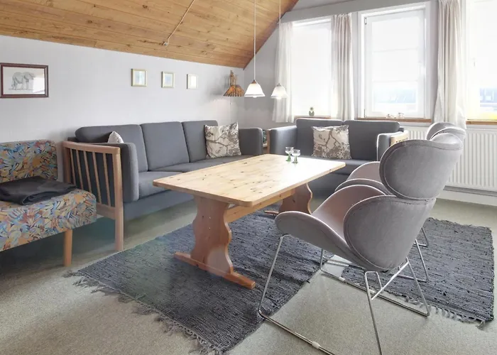 Lägenhet Lynne - 2-3km From The Sea By Interhome *