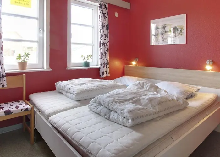 Lynne - 2-3km From The Sea By Interhome *